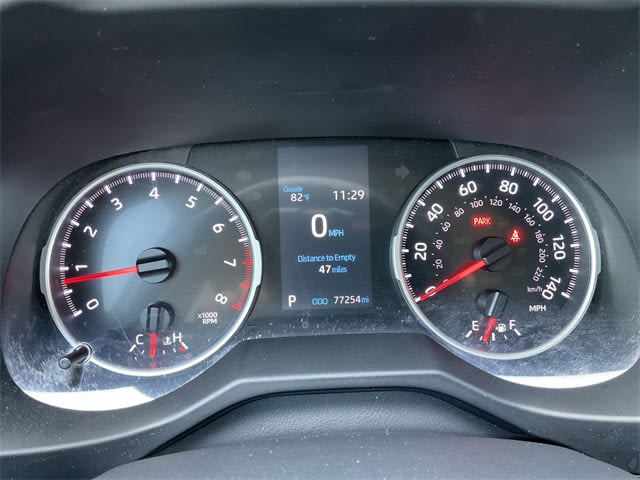 Thumbnail: 2021 Toyota RAV4 - 14