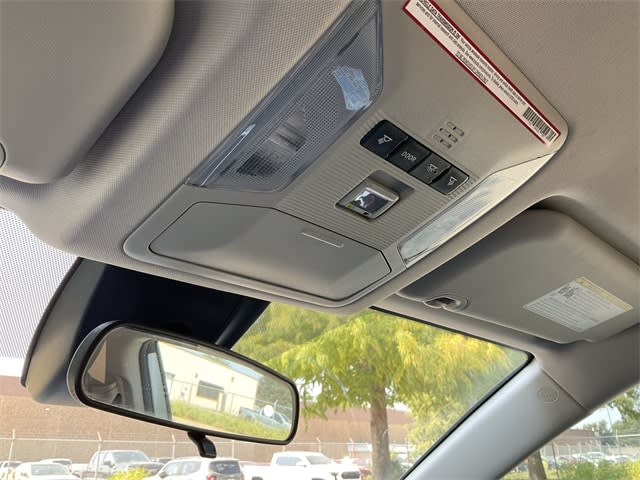 Thumbnail: 2021 Toyota RAV4 - 27