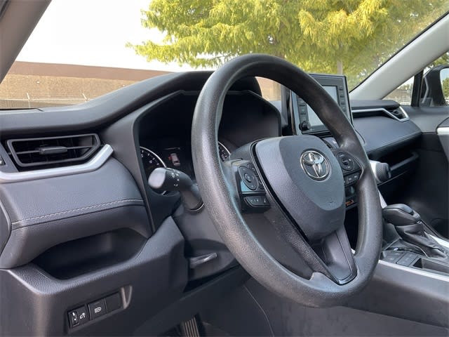 Thumbnail: 2021 Toyota RAV4 - 2