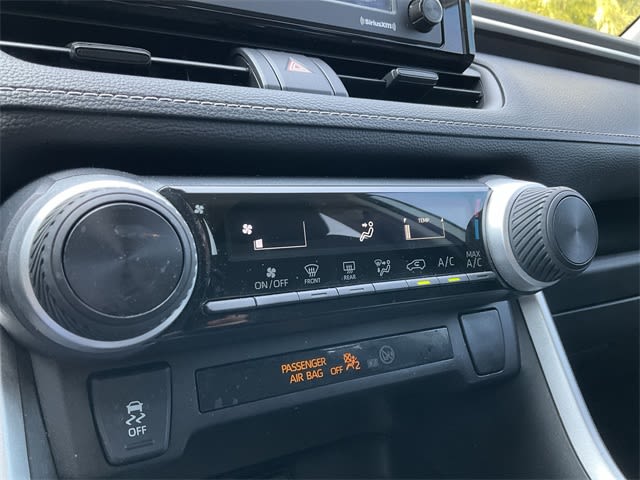 Thumbnail: 2021 Toyota RAV4 - 26