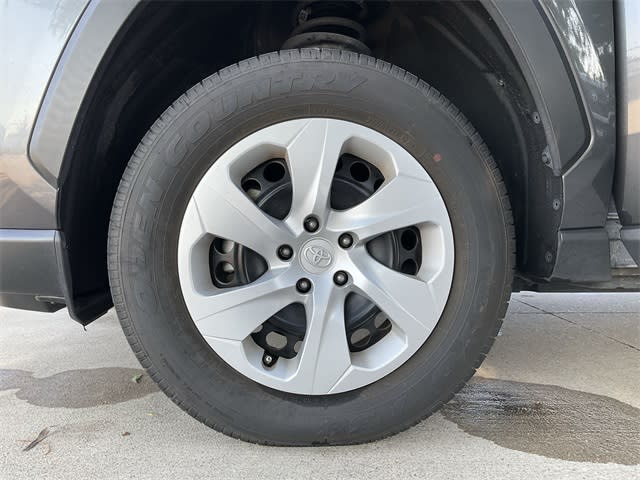 Thumbnail: 2024 Toyota RAV4 - 6