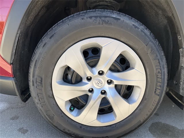 Thumbnail: 2023 Toyota RAV4 - 6