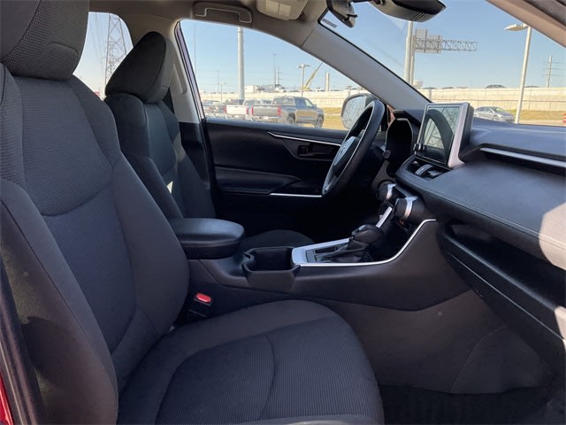 Thumbnail: 2023 Toyota RAV4 - 24