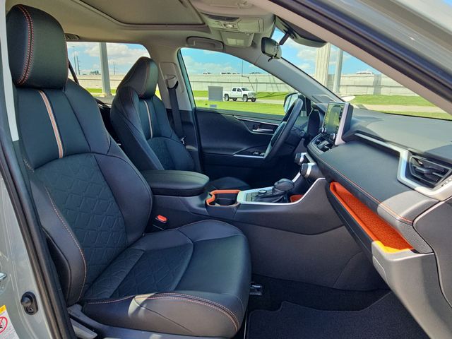Thumbnail: 2019 Toyota RAV4 - 11