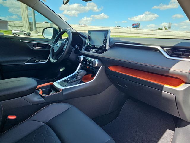 Thumbnail: 2019 Toyota RAV4 - 9