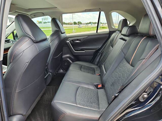 Thumbnail: 2019 Toyota RAV4 - 12
