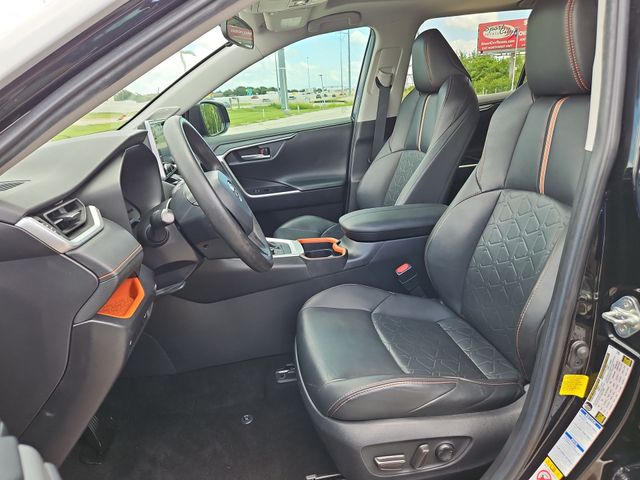 Thumbnail: 2019 Toyota RAV4 - 10