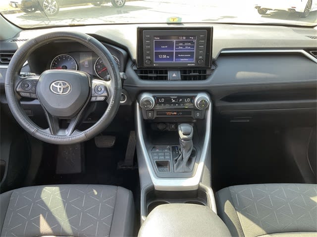 2021 Toyota RAV4 XLE 7