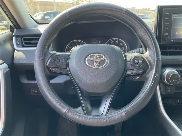 2021 Toyota RAV4 XLE 11