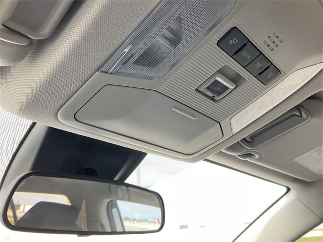 Thumbnail: 2025 Toyota RAV4 - 28