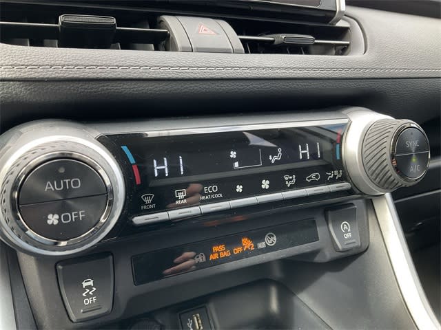 Thumbnail: 2025 Toyota RAV4 - 27