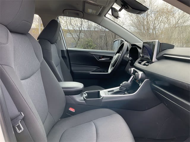 Thumbnail: 2025 Toyota RAV4 - 24