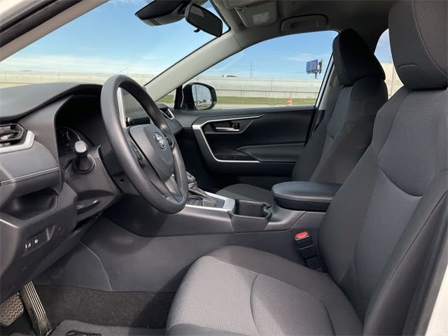 Thumbnail: 2025 Toyota RAV4 - 8