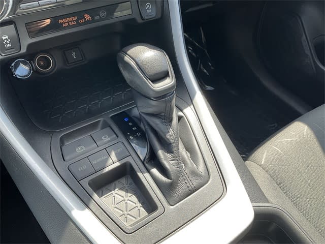 Thumbnail: 2021 Toyota RAV4 - 13