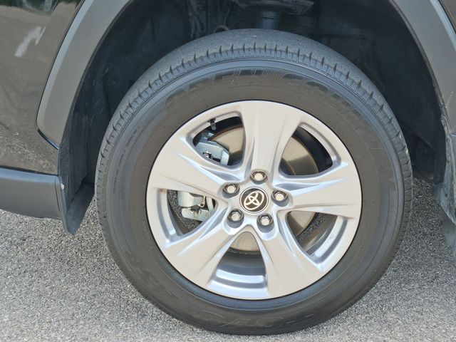 Thumbnail: 2025 Toyota RAV4 - 7