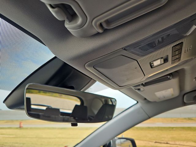 Thumbnail: 2025 Toyota RAV4 - 29