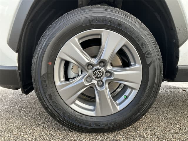 Thumbnail: 2025 Toyota RAV4 - 6