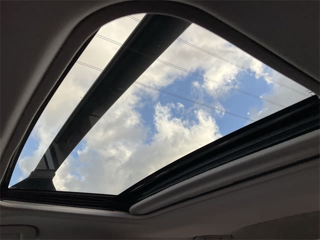 Thumbnail: 2025 Toyota RAV4 - 24