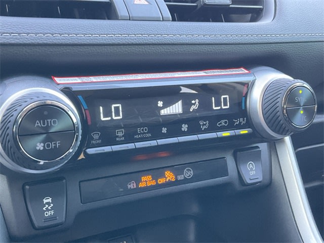 Thumbnail: 2025 Toyota RAV4 - 28