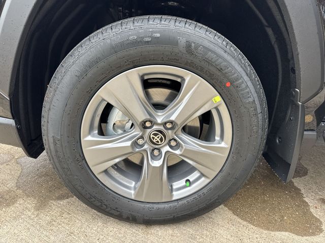 Thumbnail: 2025 Toyota RAV4 - 6