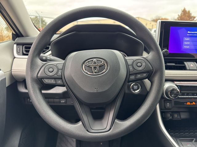 Thumbnail: 2025 Toyota RAV4 - 11