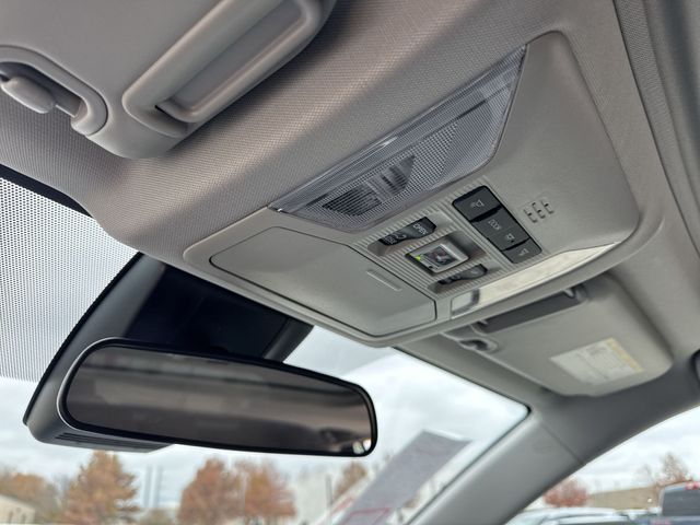 Thumbnail: 2025 Toyota RAV4 - 28