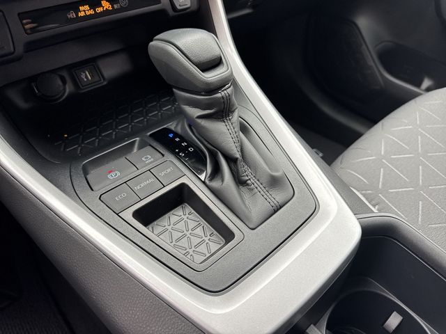 Thumbnail: 2025 Toyota RAV4 - 13