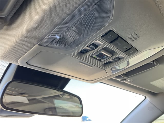 Thumbnail: 2025 Toyota RAV4 - 29