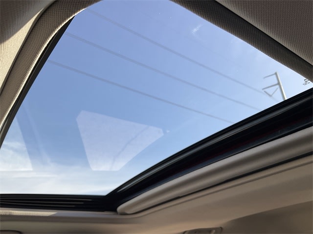 Thumbnail: 2025 Toyota RAV4 - 24