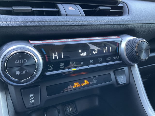 Thumbnail: 2025 Toyota RAV4 - 28