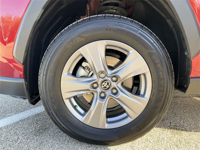 Thumbnail: 2025 Toyota RAV4 - 6