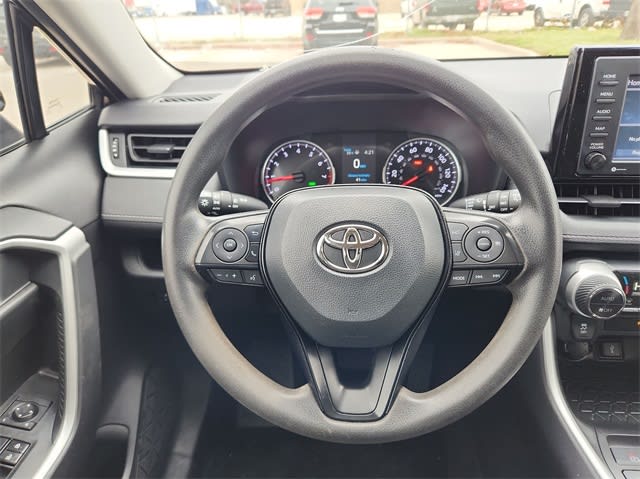 2021 Toyota RAV4 XLE 13