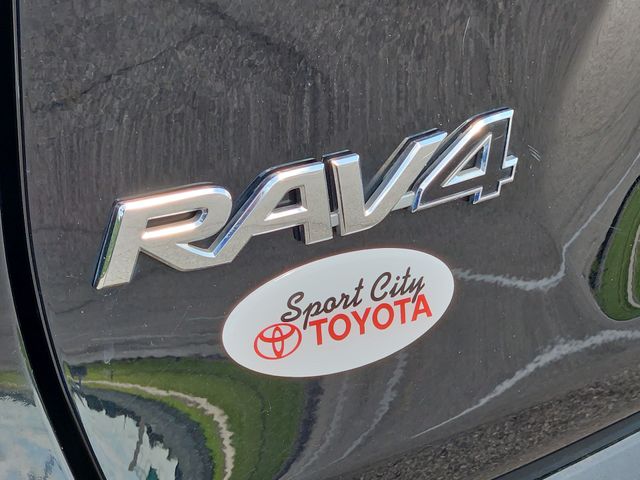 Thumbnail: 2024 Toyota RAV4 - 6