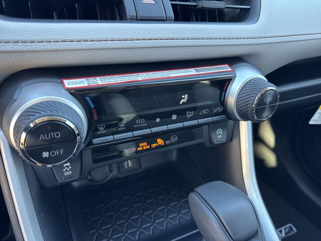 Thumbnail: 2025 Toyota RAV4 - 27