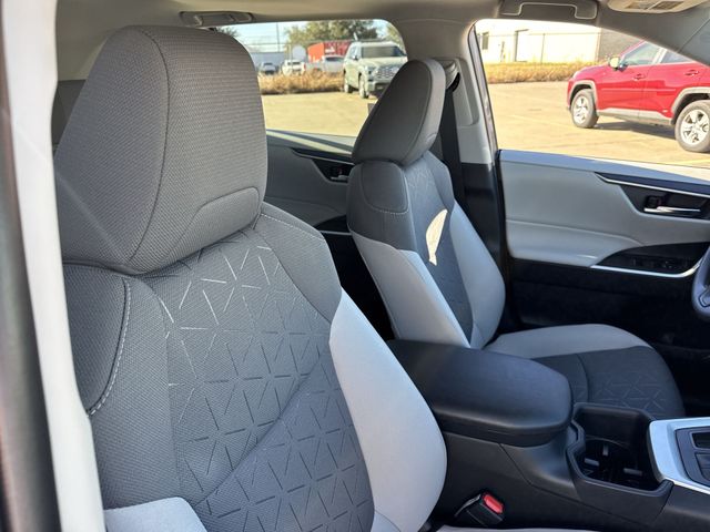 Thumbnail: 2025 Toyota RAV4 - 9