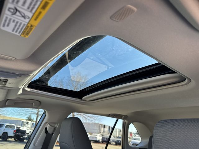 Thumbnail: 2025 Toyota RAV4 - 23