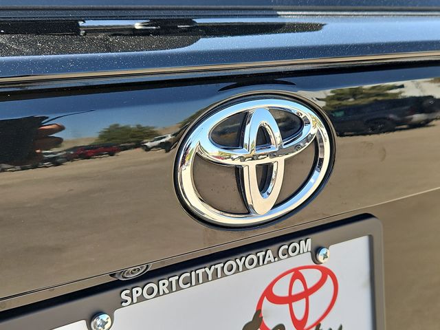 Thumbnail: 2025 Toyota RAV4 - 6