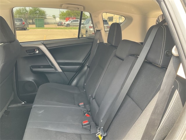 2018 Toyota RAV4 XLE 23