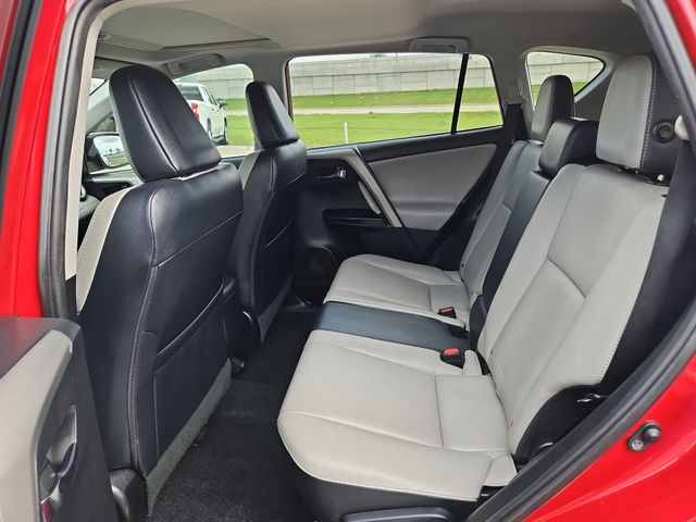 Thumbnail: 2016 Toyota RAV4 - 12