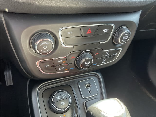 2020 Jeep Compass Trailhawk 22