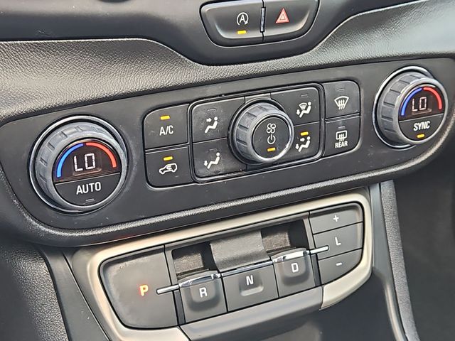 Thumbnail: 2022 GMC Terrain - 29