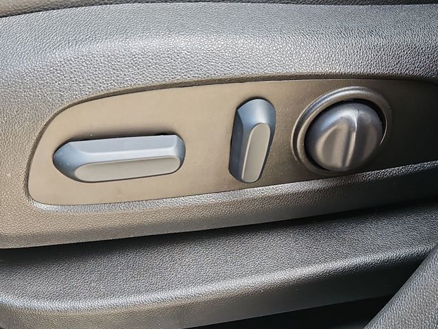 Thumbnail: 2022 GMC Terrain - 24
