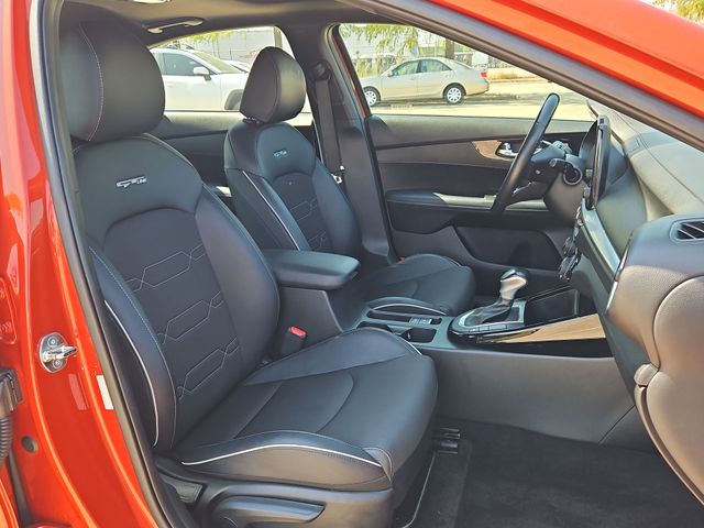 Thumbnail: 2023 Kia Forte - 9