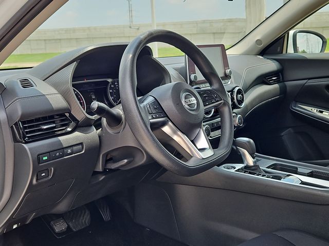 Thumbnail: 2023 Nissan Sentra - 2