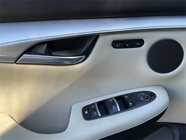 Thumbnail: 2020 INFINITI QX50 - 22