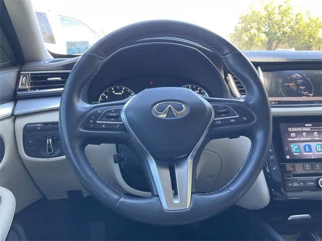 Thumbnail: 2020 INFINITI QX50 - 10