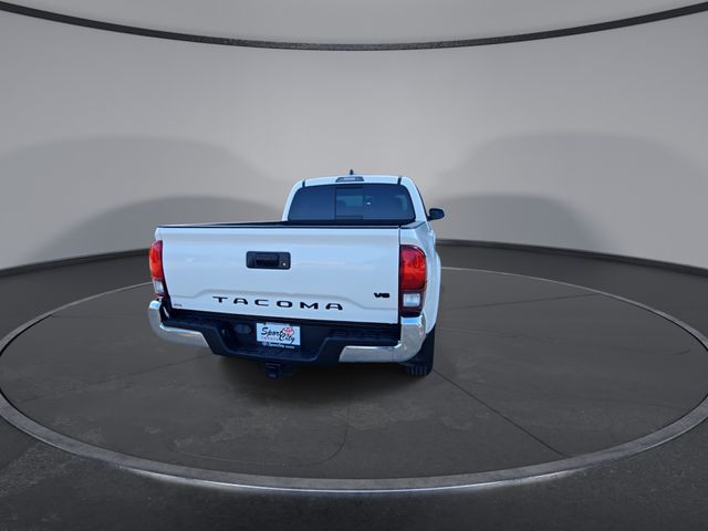 Thumbnail: 2022 Toyota Tacoma - 16