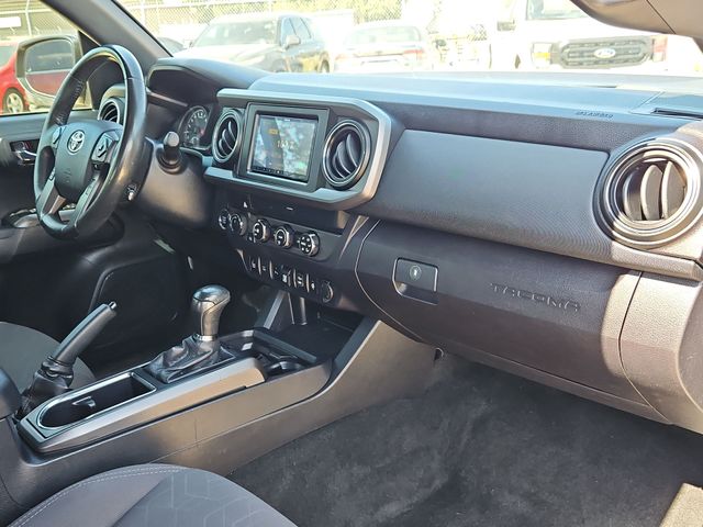 Thumbnail: 2019 Toyota Tacoma - 9