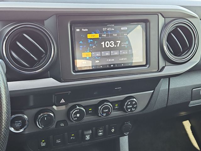 Thumbnail: 2019 Toyota Tacoma - 14
