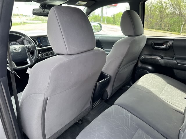 2018 Toyota Tacoma TRD Sport 10